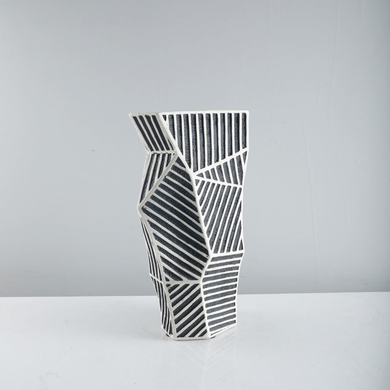 Vase abstrait géométrique