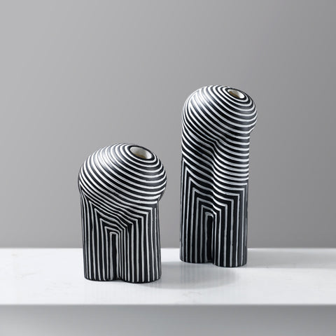 Geometric Illusion Vases