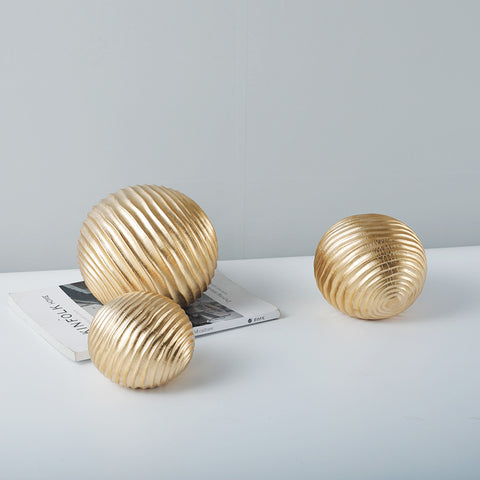 Golden Crackle Wave Ball