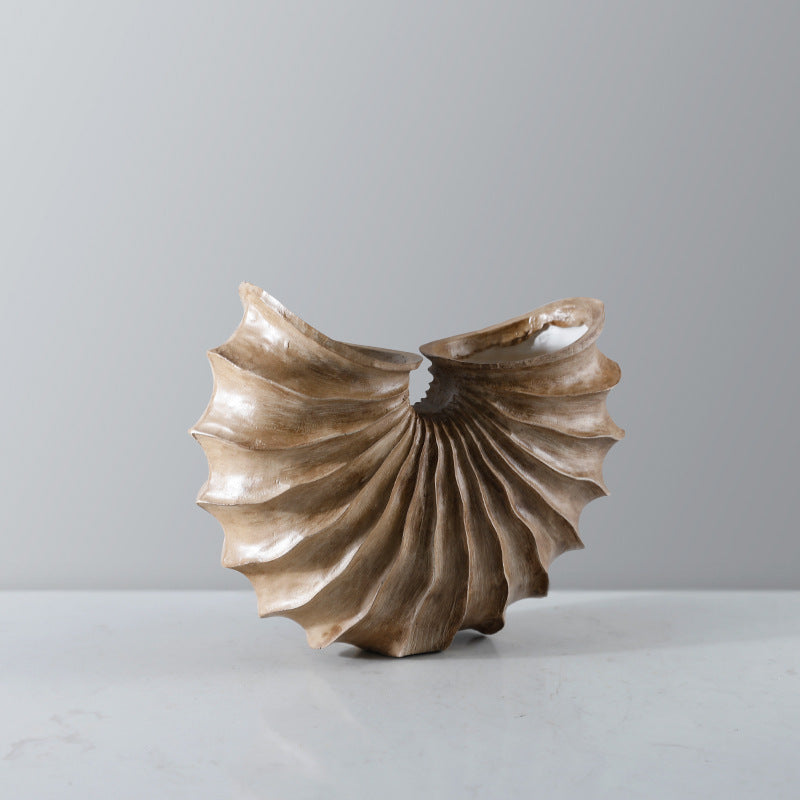 U-shaped Conch Decor Vase