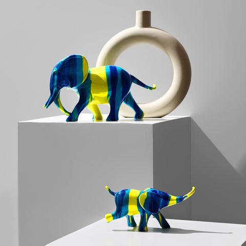 A Pair of Nordic Art Elephant Resin Crafts - HOMYEA