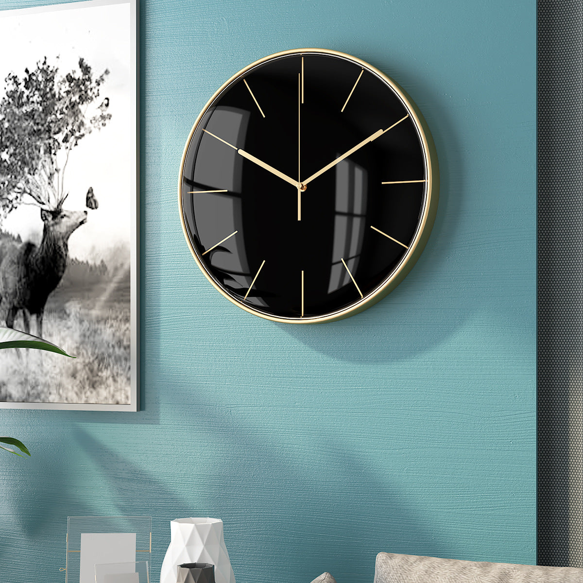 Modern Metal Black Round Wall Clock - HOMYEA