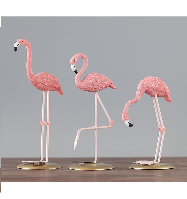 Creative Resin Flamingo Sculpture - HOMYEA