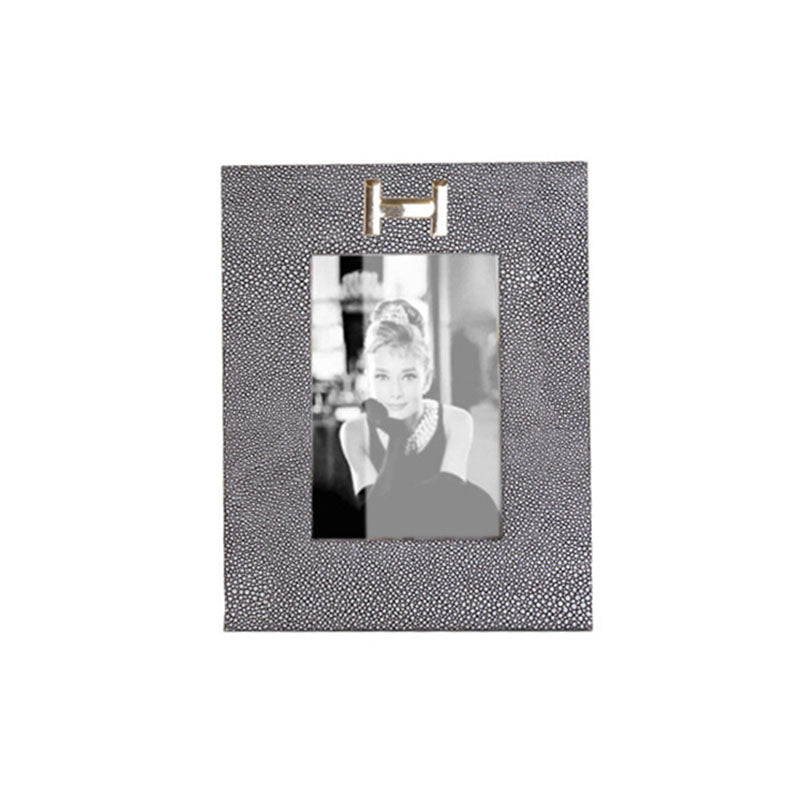 Creative Light Luxury Metal Photo Frame - HOMYEA