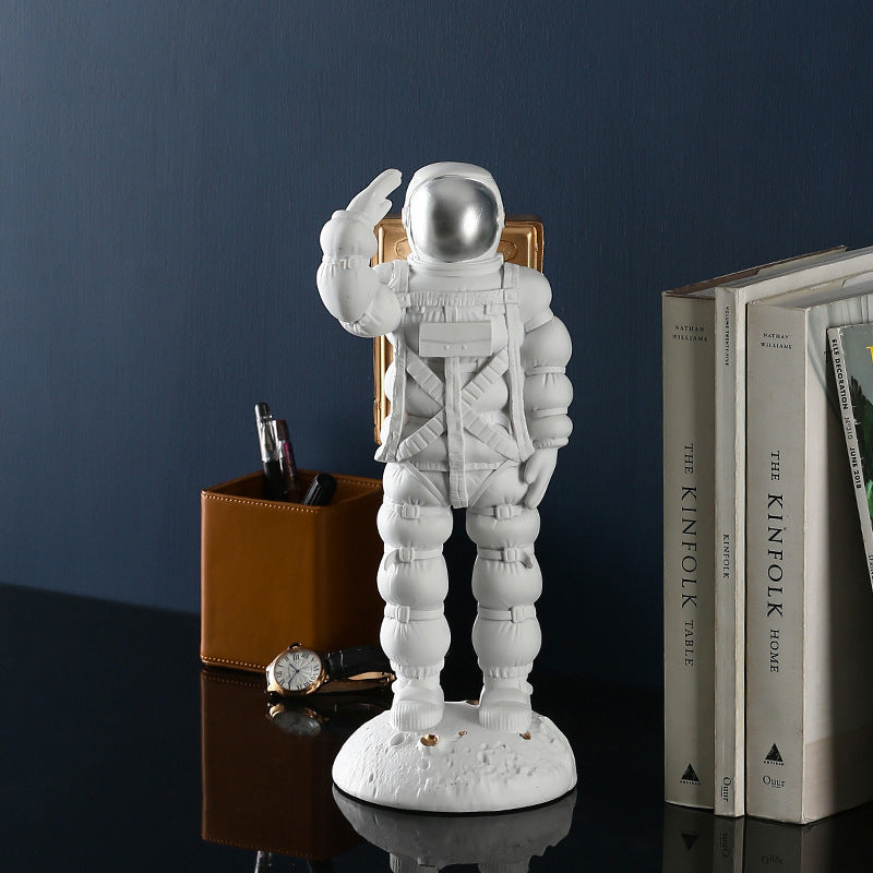 Astronaut Resin Sculpture - HOMYEA