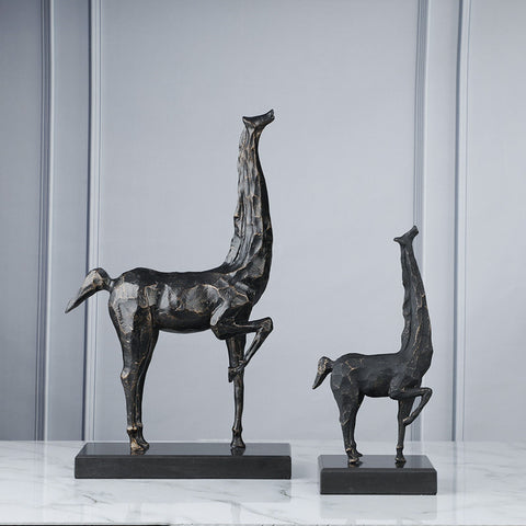 Black Giraffe Sculpture - HOMYEA