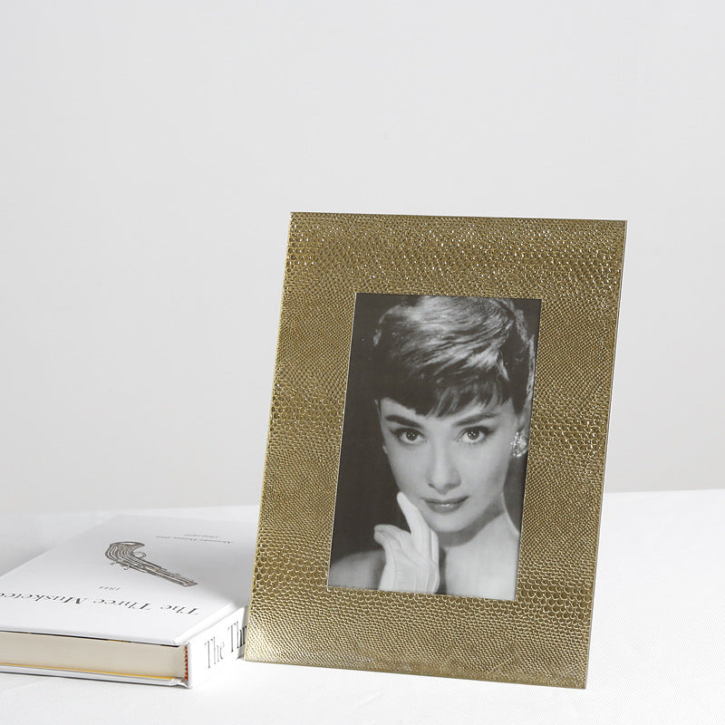 Creative Light Luxury Golden Fashion Glass Photo Frame - lovedécorart