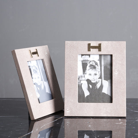 Creative Light Luxury Metal Photo Frame - HOMYEA