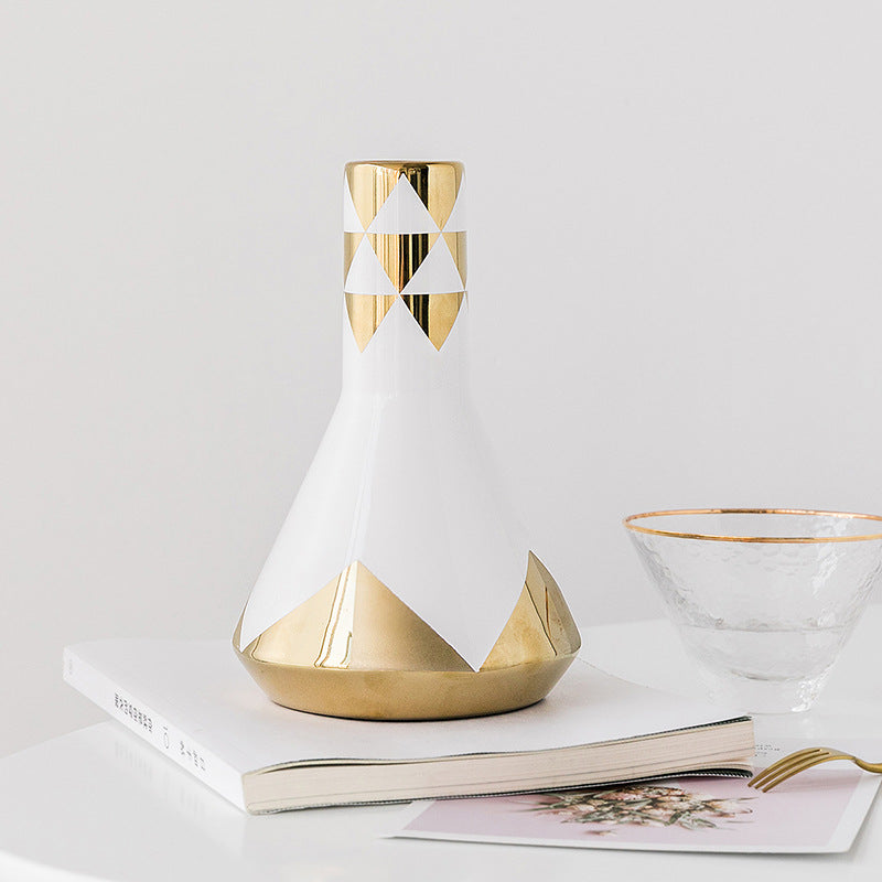 Simplicity Geometric Ceramic Vase - HOMYEA