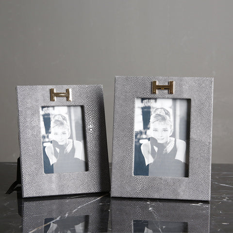 Creative Light Luxury Metal Photo Frame - HOMYEA