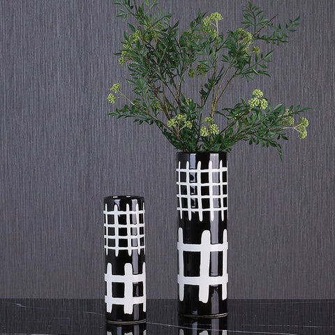 Simple Ceramic Black and White Painted Round Vases - HOMYEA