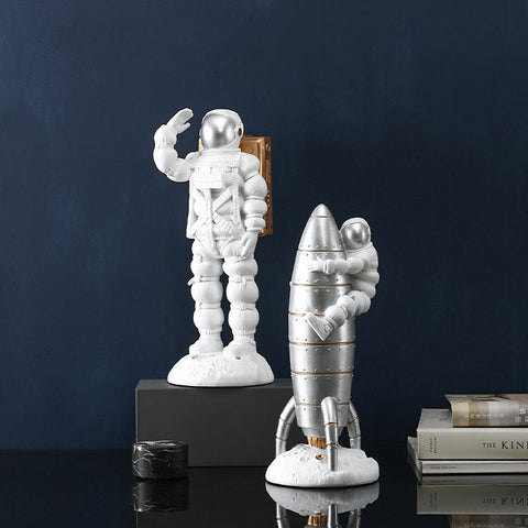 Astronaut Resin Sculpture - HOMYEA